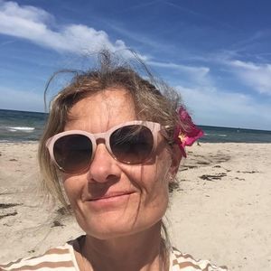 Meet your Posher, Louise